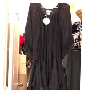 Paisley Vine plus size tunic in dark gray size 1x